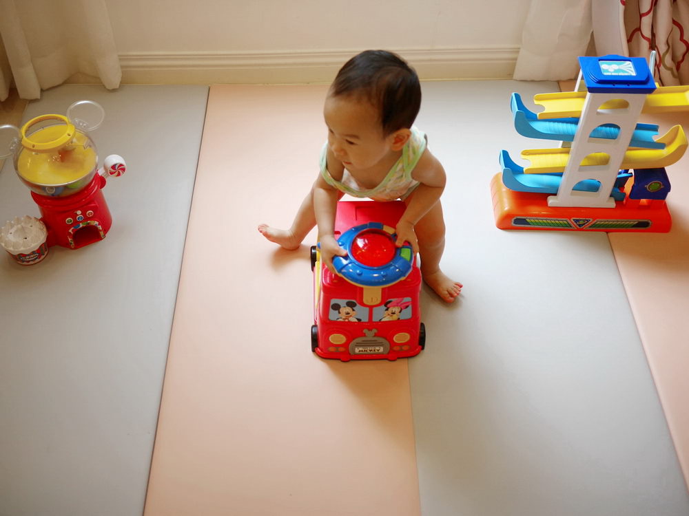 [親子] 三種兒童遊戲地墊評比及如何選擇-巧拼、PE折疊地墊、PVC地墊